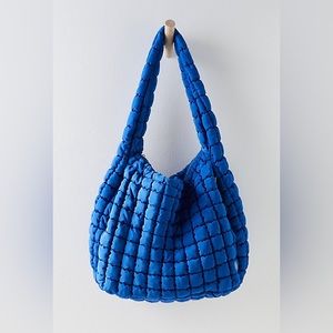 FREE PEOPLE MOVEMENT QUILTED CARRYALL - LAPIS 💙🦋💙🦋💙